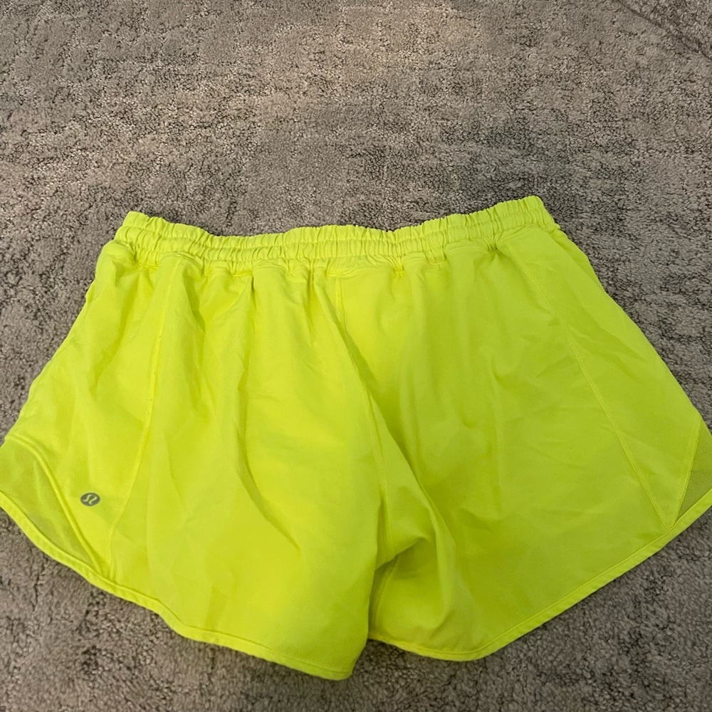 Lululemon Hotty Hot Shorts 12 Tall